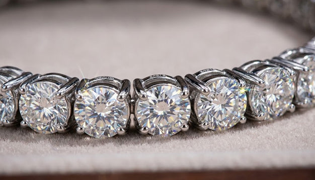 Diamond Tennis Bracelet: The Perfect Blend of Luxury, Elegance, and Everyday Style