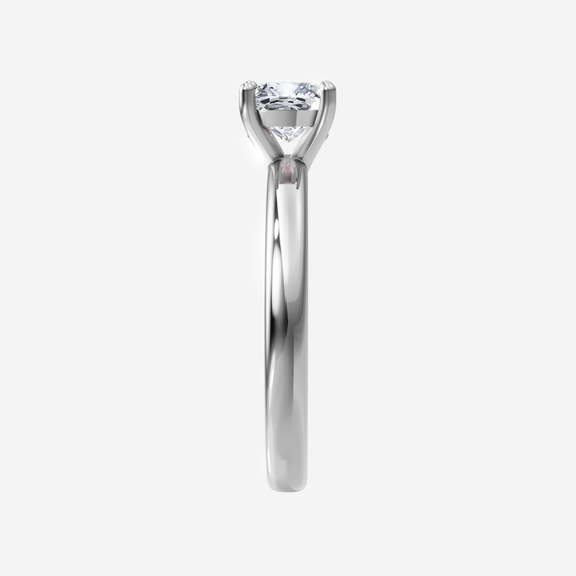 Anillo Diva deslumbrante con forma de cojín