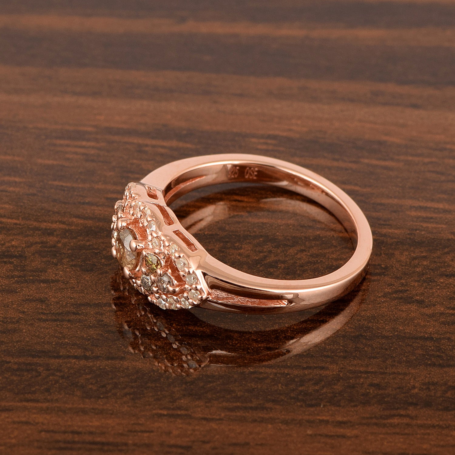 Anillo de diamantes color champán natural de 0,50 ct