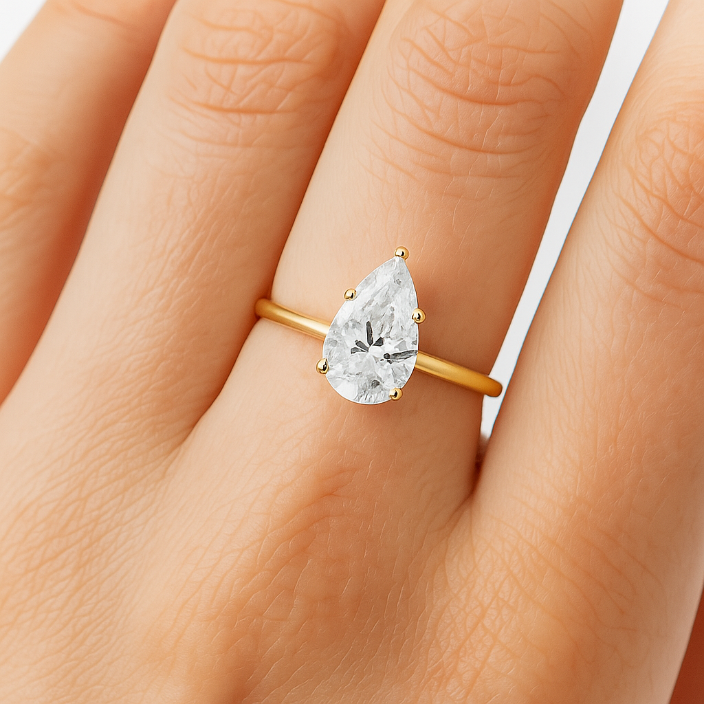 Anillo solitario en forma de pera con diamante cultivado en laboratorio de 1 ct