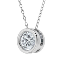 Colgante con bisel de diamantes cultivados en laboratorio de 0,50 ct