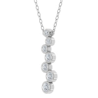 Colgante con bisel de diamantes cultivados en laboratorio de 0,50 ct