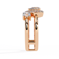 Elegante anillo de diamantes cultivados en laboratorio con forma de pera y tres piedras