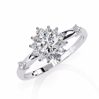 Anillo de diamantes cultivados en laboratorio con efecto sol radiante