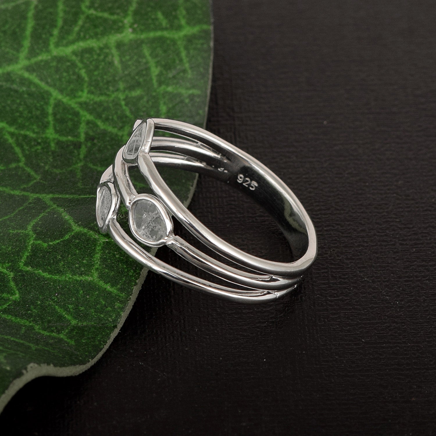 Anillo de trilogía de diamantes naturales Polki de 1,00 ct