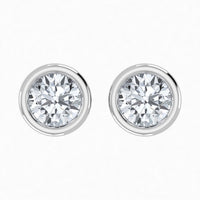 Pendientes con bisel de diamantes cultivados en laboratorio de 0,50 ct