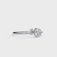 Anillo de diamantes asimétricos cultivados en laboratorio