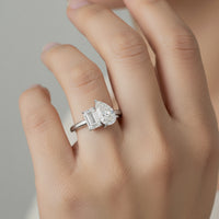 IGI Toi et Moi 2 Carat Lab Grown Diamond Ring